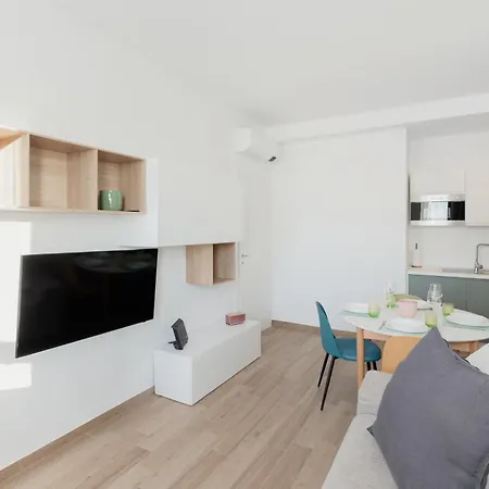 Gohost - Cozy And Bright Flat Near The Navigli *