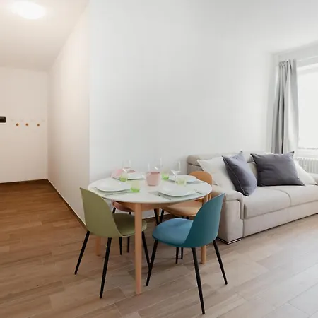 Gohost - Cozy And Bright Flat Near The Navigli Milan